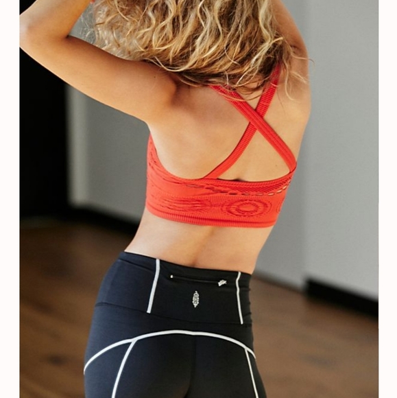 🌸Free People Movement Crochet My Way Bra🌸 - Picture 3 of 5